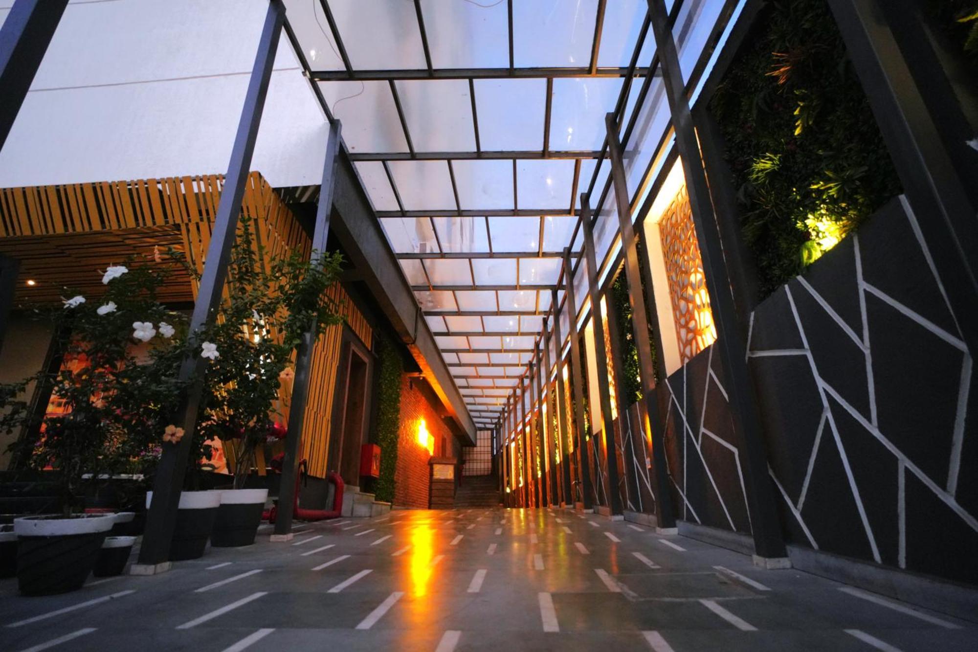 Hotel Imperial Heights Deoghar Exterior foto